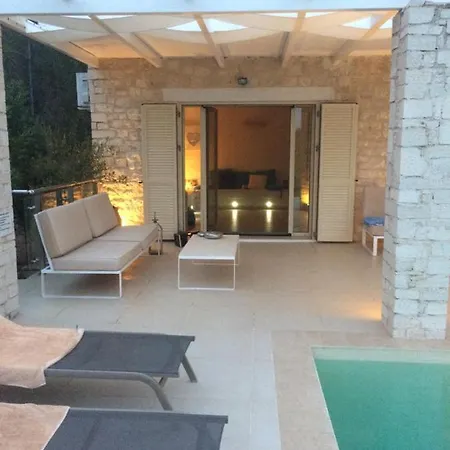 Lucrezia Villa